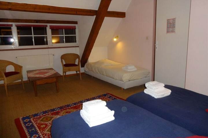Room 9 of 31