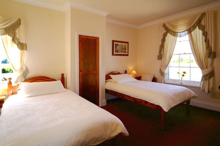 Room 3 of 22