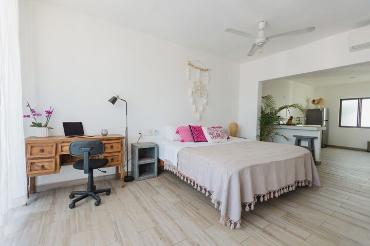 Room 9 of 39