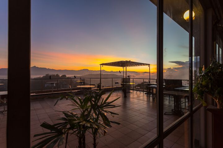 Terrace/Patio 195 of 210