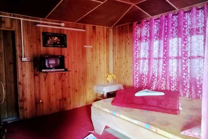 Room 12 of 22