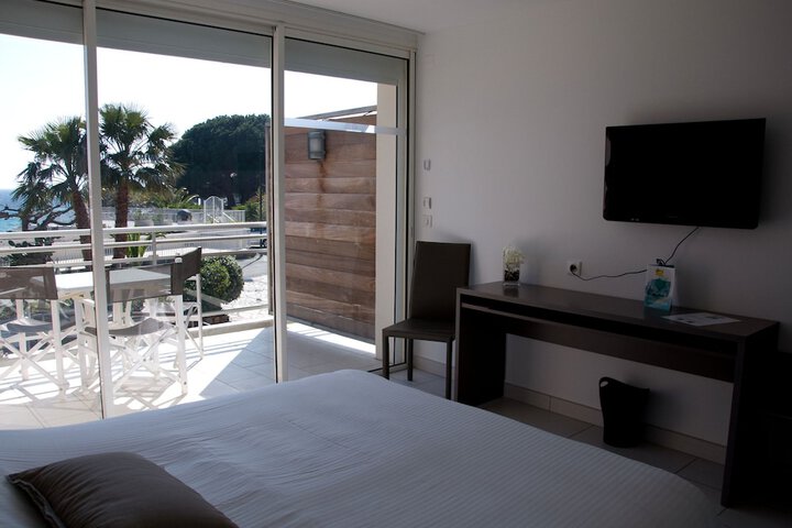 Room 5 of 41