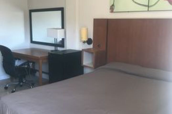 Room 3 of 4