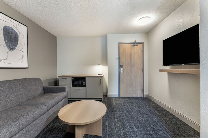 Room 21 of 76