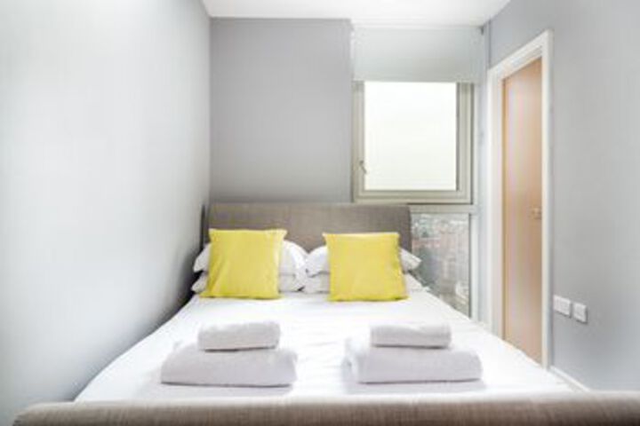 Room 12 of 21
