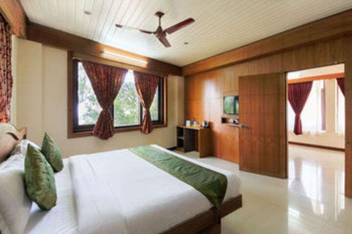 Room 14 of 35