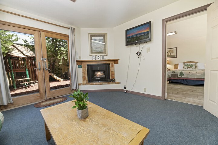 Standard 2 Queen Beds Garden View Balcony (25 of 86)