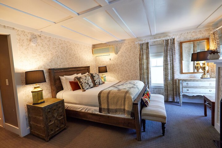 Room 7 of 49