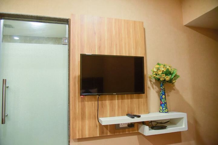 Room 25 of 39