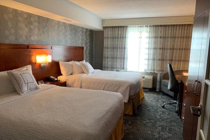 Room 2 of 5