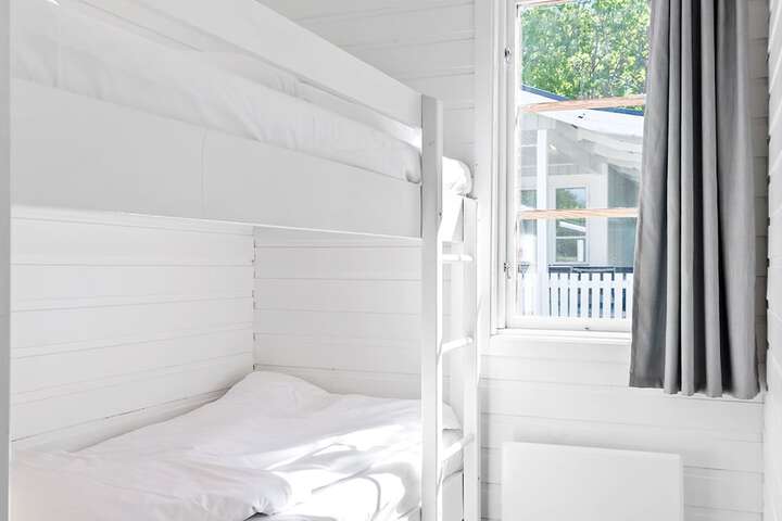Room 3 of 31