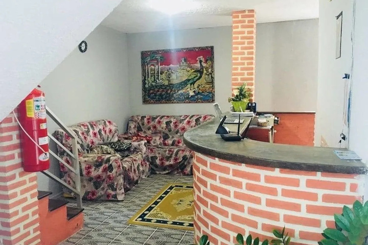 Room 4 of 5