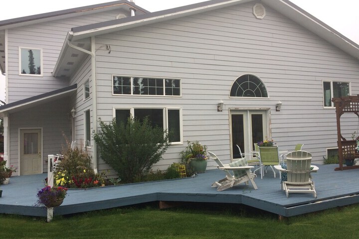 Sundeck 45 of 51