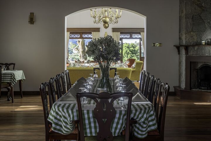 Dining 45 of 61