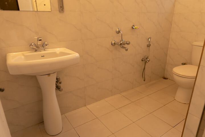 Room 18 of 49