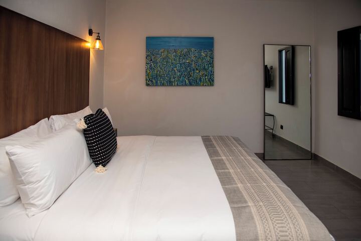 Room 47 of 75