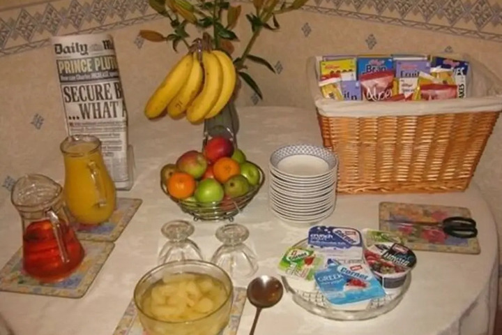 Photo 10