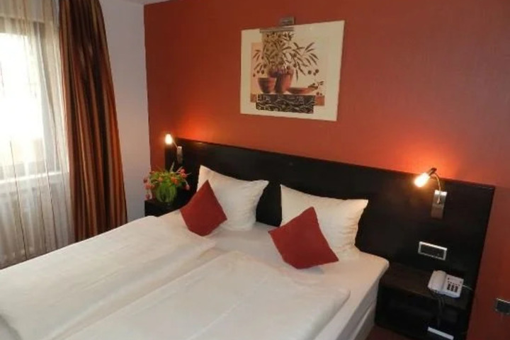 HOTEL MOSELSCHILD