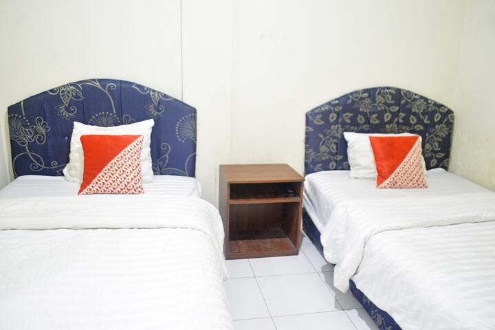 Room 12 of 24