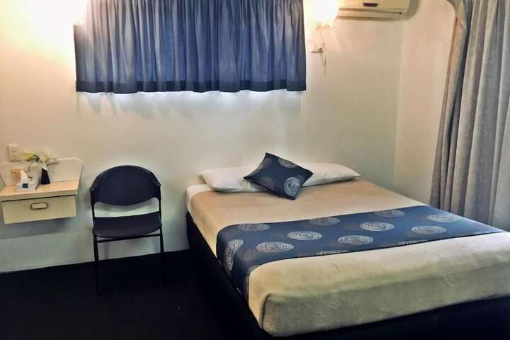 Room 13 of 43