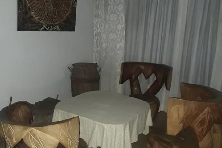 Room 8 of 28