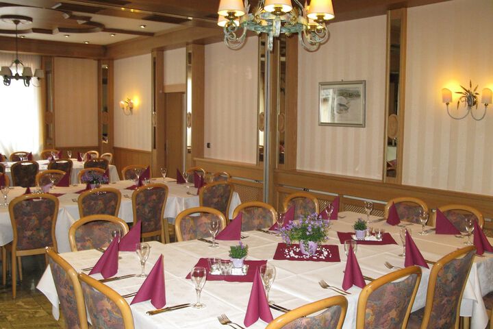 Dining Photos