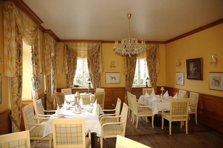 Dining Photos