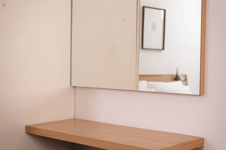 Room 4 of 47