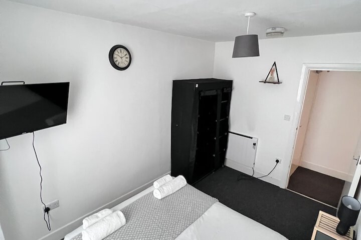 Room 27 of 112