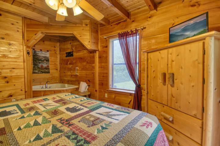 Room 4 of 32