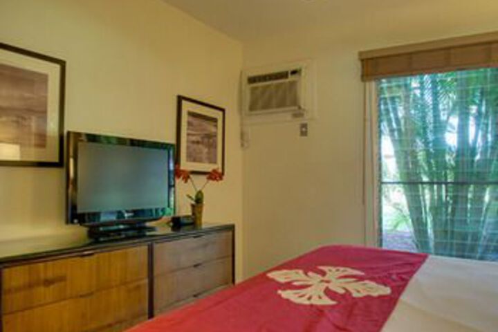 Room 13 of 25
