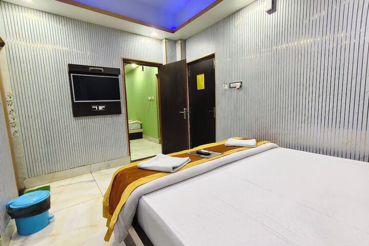 Room 49 of 70