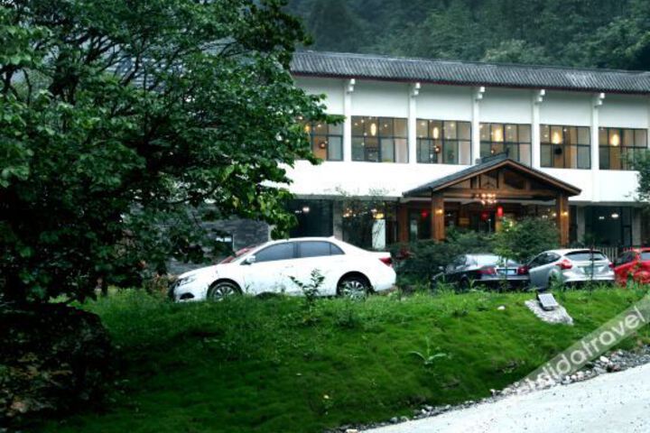 Hotel 4 of 29