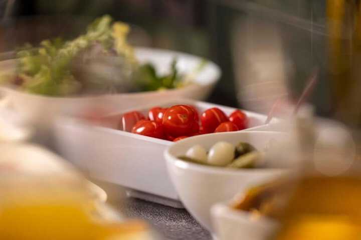 Dining 63 of 79