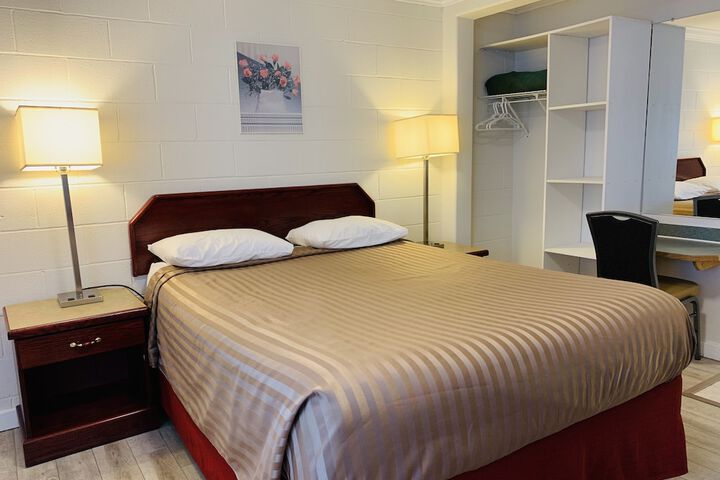 Room 20 of 76
