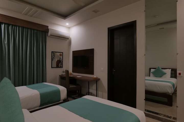 Room 17 of 41