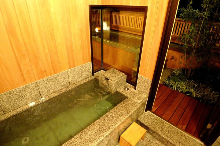 Room 18 of 29