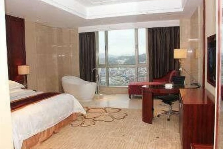 Room 25 of 74