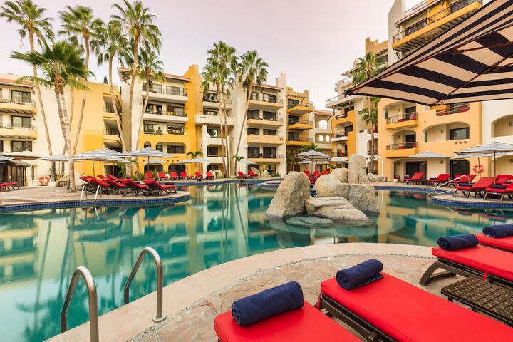 Pool Hotel