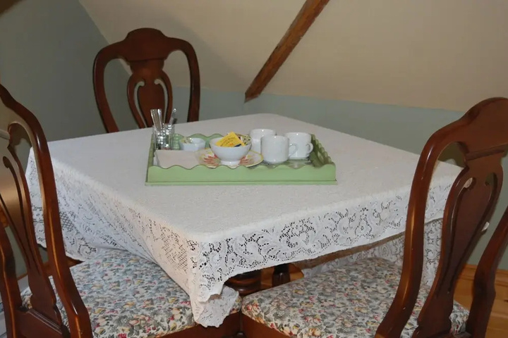 Dining 21 of 26