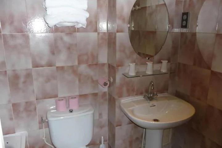 Room 20 of 28