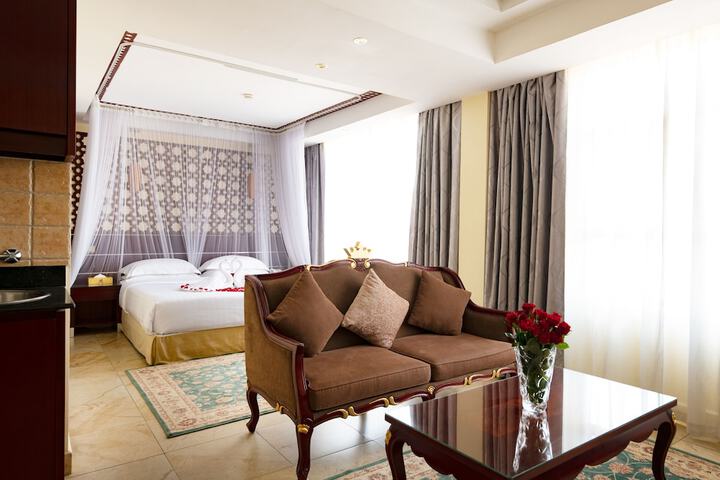 Room 12 of 27