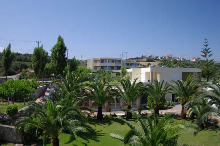 Hotel Exterior 54 of 62