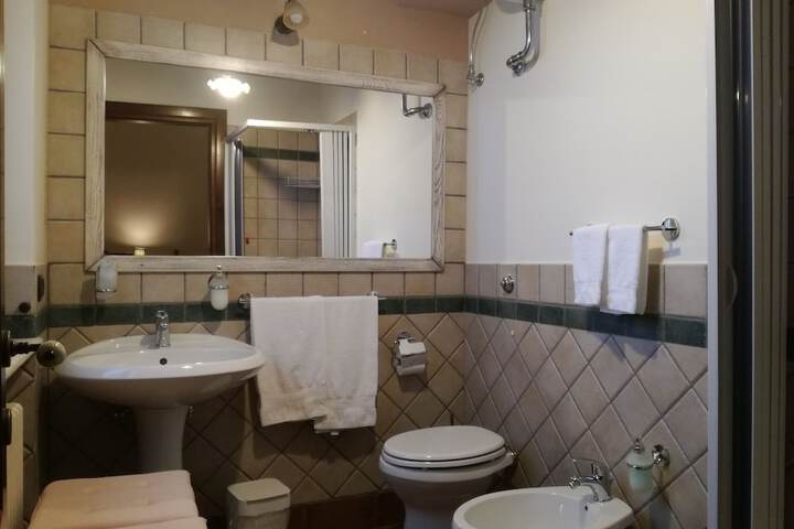 Room 17 of 26