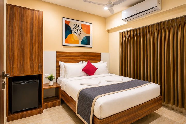 Room 6 of 20