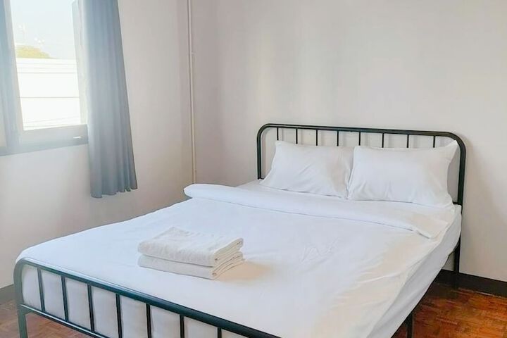 Room 2 of 15