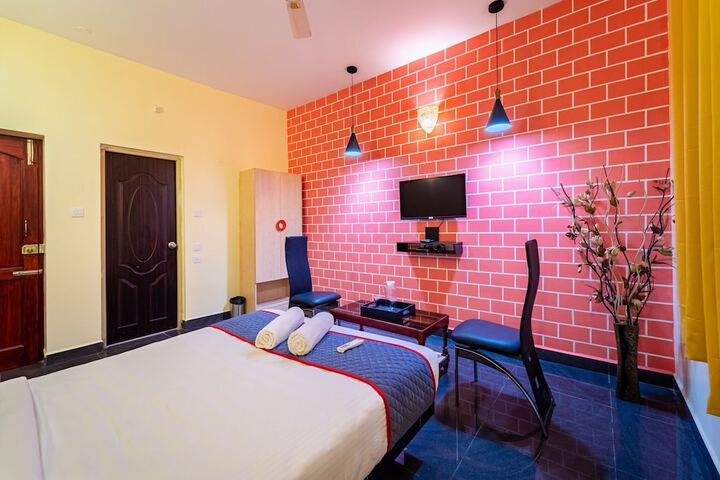 Room 18 of 37