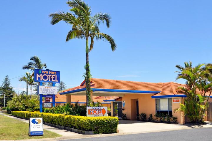 Hotel 27 of 28