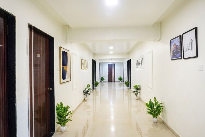 Hotel Interior 6 of 37