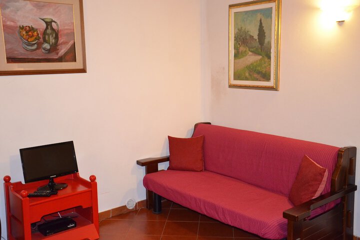 Room 17 of 48